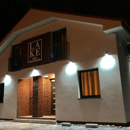 Lake Residence アパート