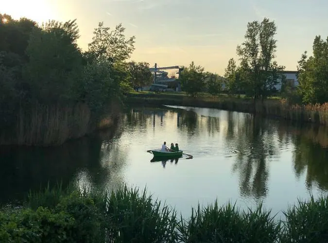 Lake Residence アパート *